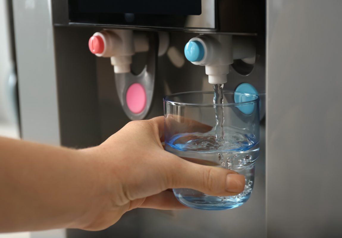 Agua pura:¿Porqué Purificar tu agua en vez de comprarla?